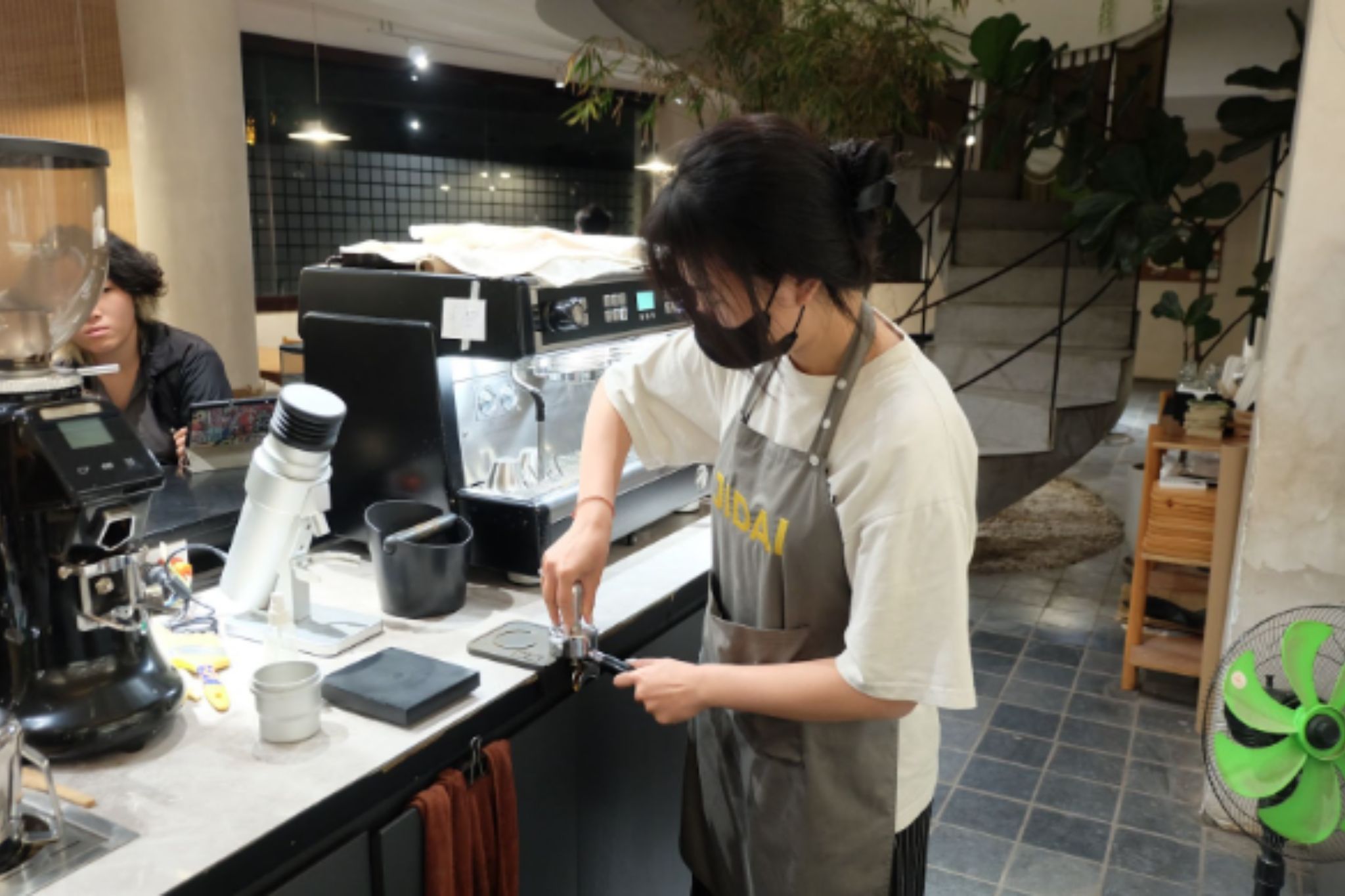 Xu hướng cafe 24/7 tại Hà Nội